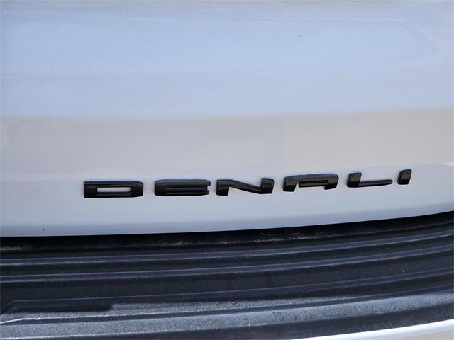 used 2021 GMC Yukon car, priced at $52,365