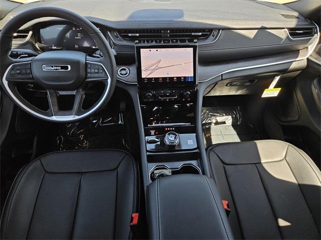 new 2025 Jeep Grand Cherokee car, priced at $48,815