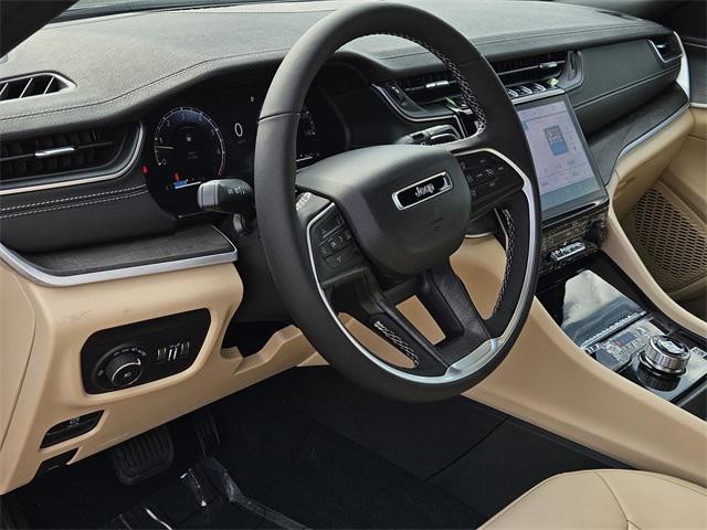 new 2025 Jeep Grand Cherokee car, priced at $40,881