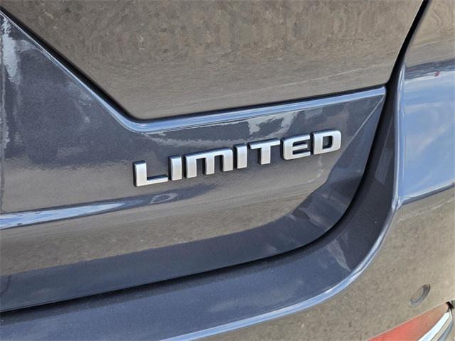 new 2025 Jeep Grand Cherokee car, priced at $40,881