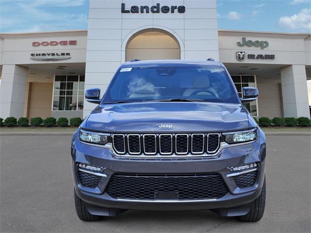 new 2025 Jeep Grand Cherokee car, priced at $40,881