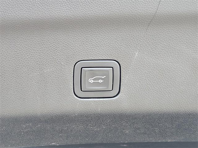 used 2023 Cadillac Escalade ESV car, priced at $67,051