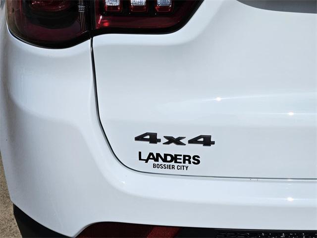 new 2025 Jeep Compass car, priced at $30,160