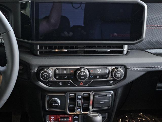new 2025 Jeep Wrangler car, priced at $60,933