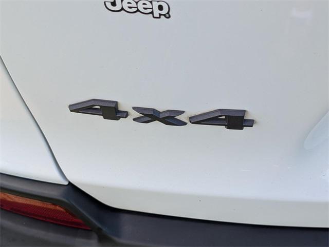 used 2019 Jeep Cherokee car, priced at $20,380
