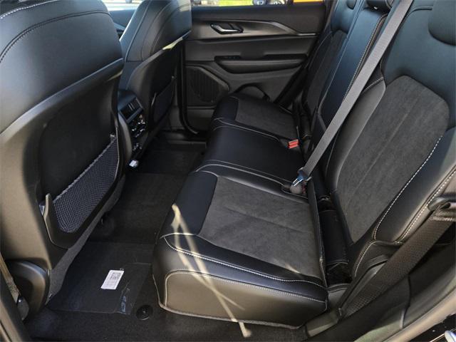 new 2025 Jeep Grand Cherokee car, priced at $44,730