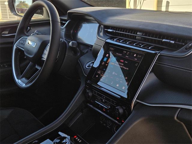 new 2025 Jeep Grand Cherokee L car