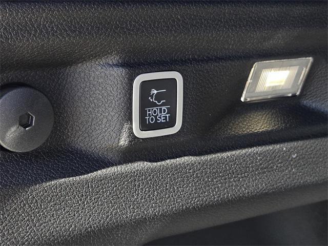 new 2025 Jeep Grand Cherokee L car