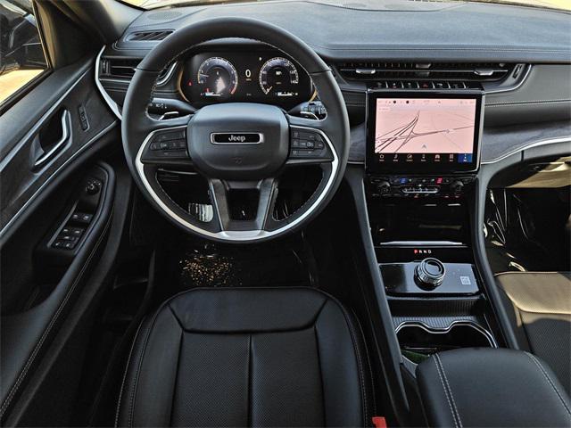 new 2025 Jeep Grand Cherokee car, priced at $47,235