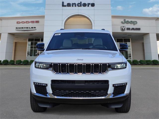 new 2025 Jeep Grand Cherokee L car, priced at $42,900