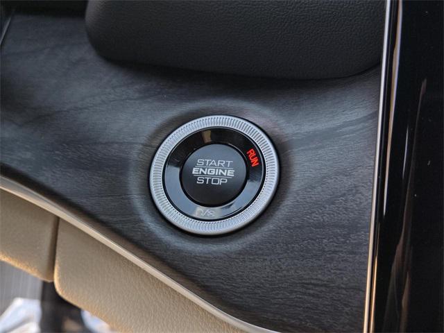 new 2025 Jeep Grand Cherokee L car, priced at $42,900