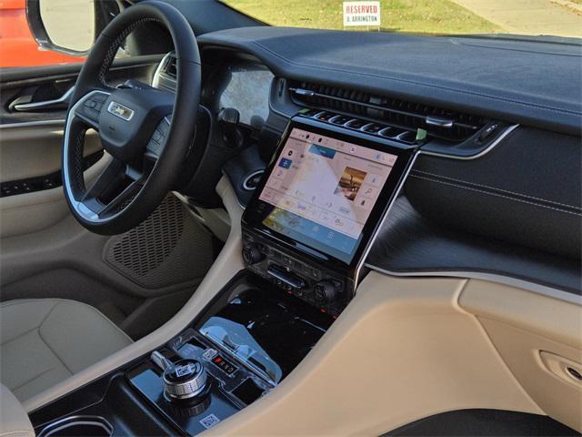 new 2025 Jeep Grand Cherokee L car, priced at $42,900
