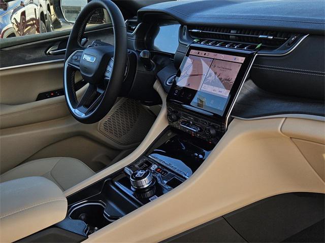 new 2025 Jeep Grand Cherokee L car, priced at $44,672
