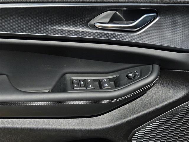 new 2025 Jeep Grand Cherokee car, priced at $40,780