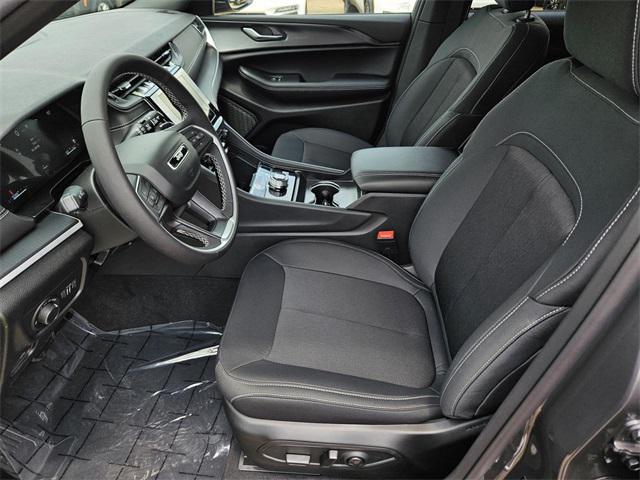 new 2025 Jeep Grand Cherokee car, priced at $36,386