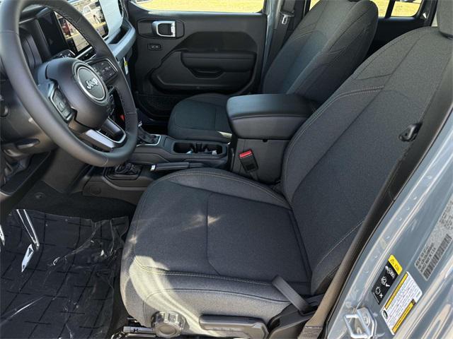new 2025 Jeep Wrangler car, priced at $51,070