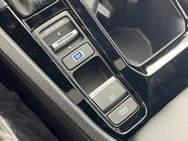 new 2025 Honda Accord Hybrid car, priced at $35,135