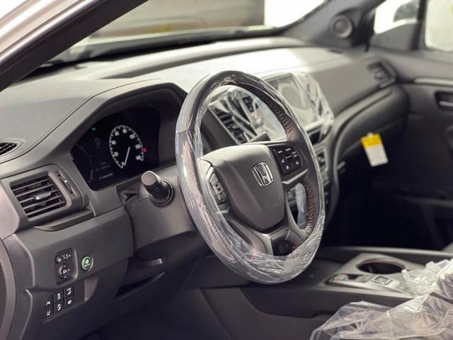 new 2025 Honda Ridgeline car, priced at $44,985