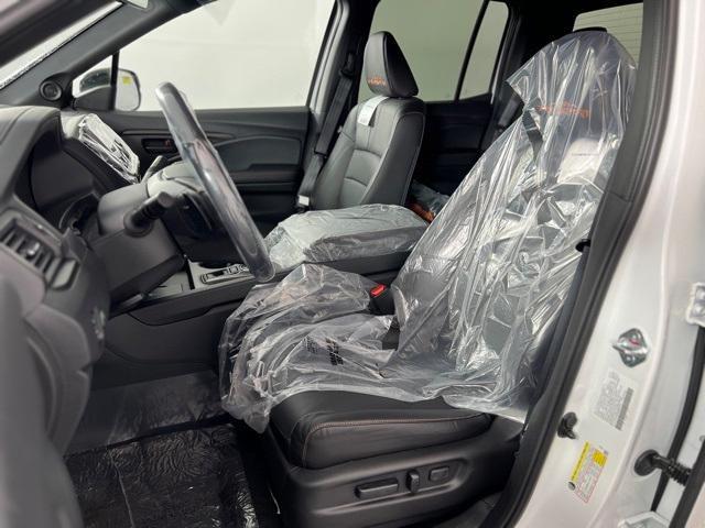 new 2025 Honda Ridgeline car, priced at $44,985