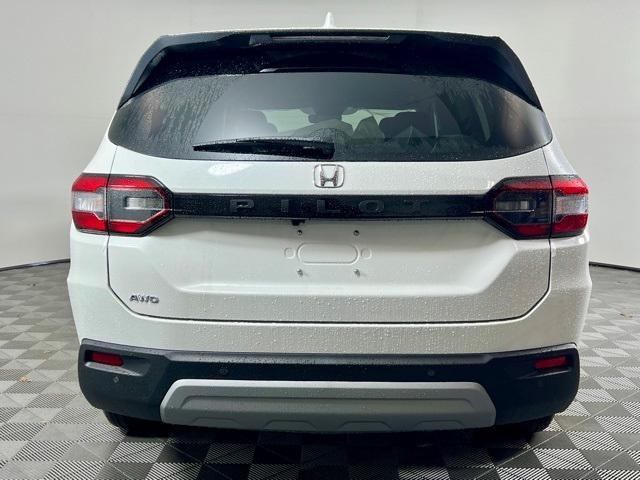 new 2025 Honda Pilot car, priced at $47,010