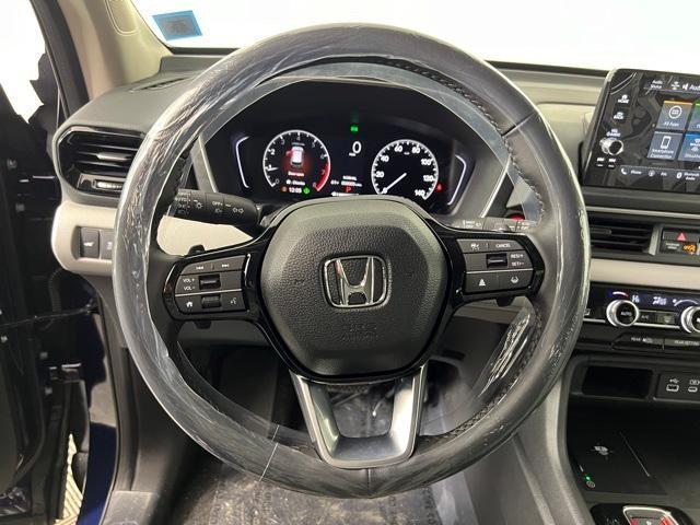 new 2025 Honda Pilot car, priced at $46,255