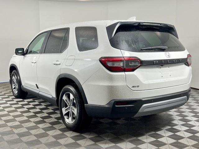 new 2025 Honda Pilot car, priced at $47,010
