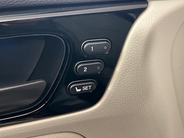 new 2025 Honda Odyssey car, priced at $47,905