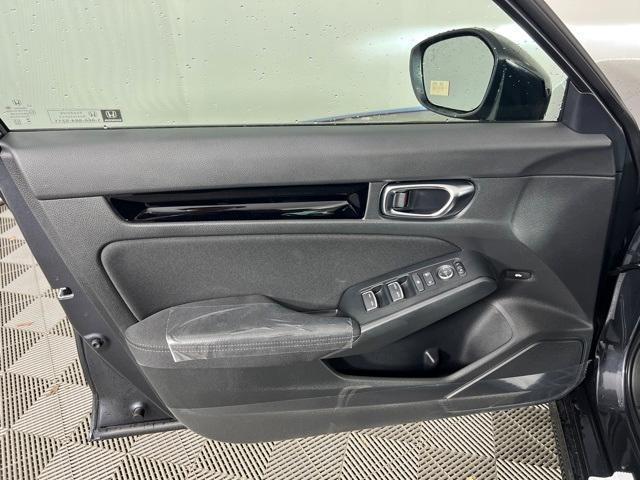 new 2025 Honda Civic Hybrid car, priced at $30,100