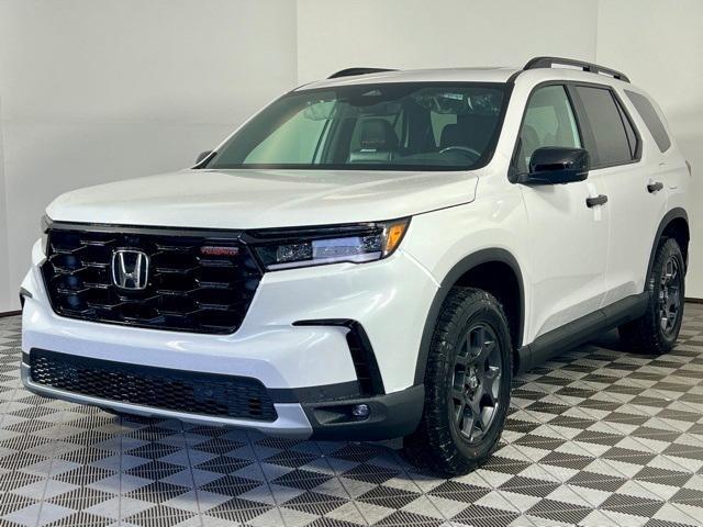 new 2025 Honda Pilot car, priced at $49,500