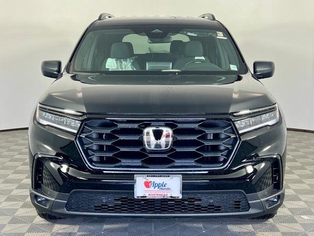 new 2025 Honda Pilot car, priced at $43,255
