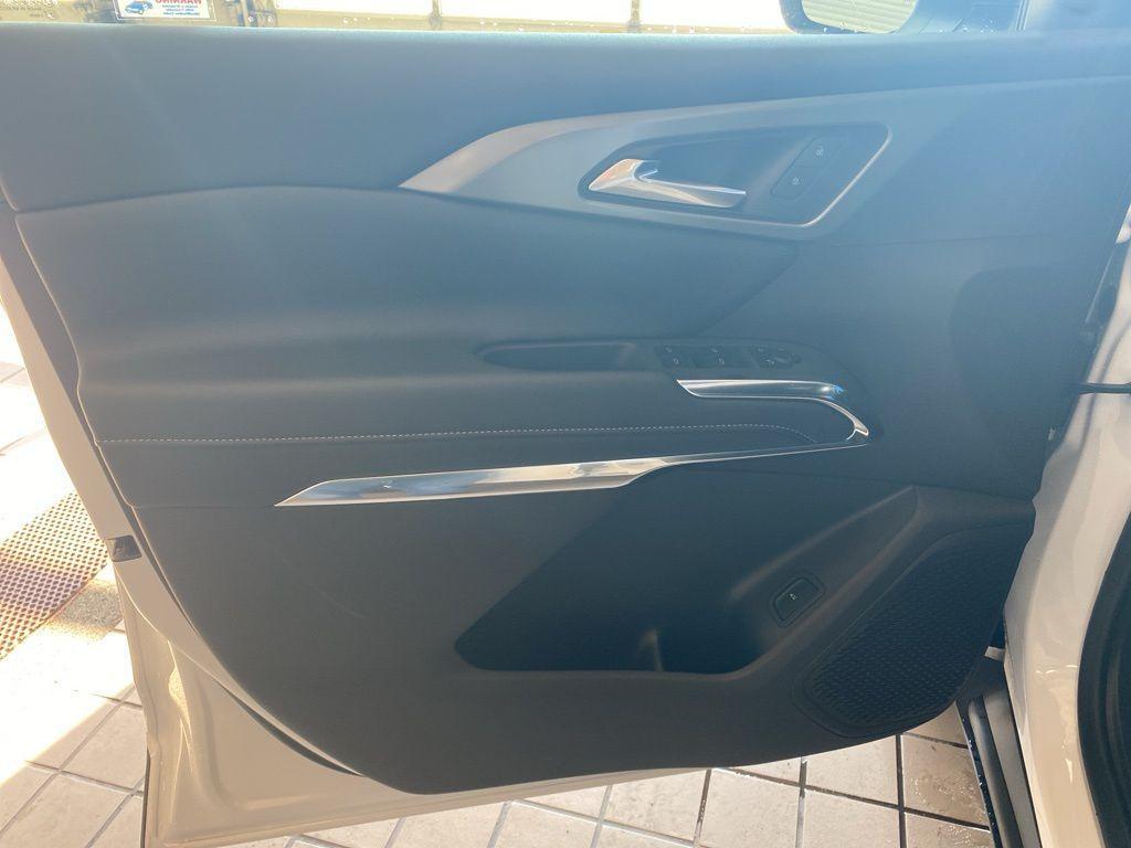 new 2026 Chevrolet Traverse car, priced at $43,582