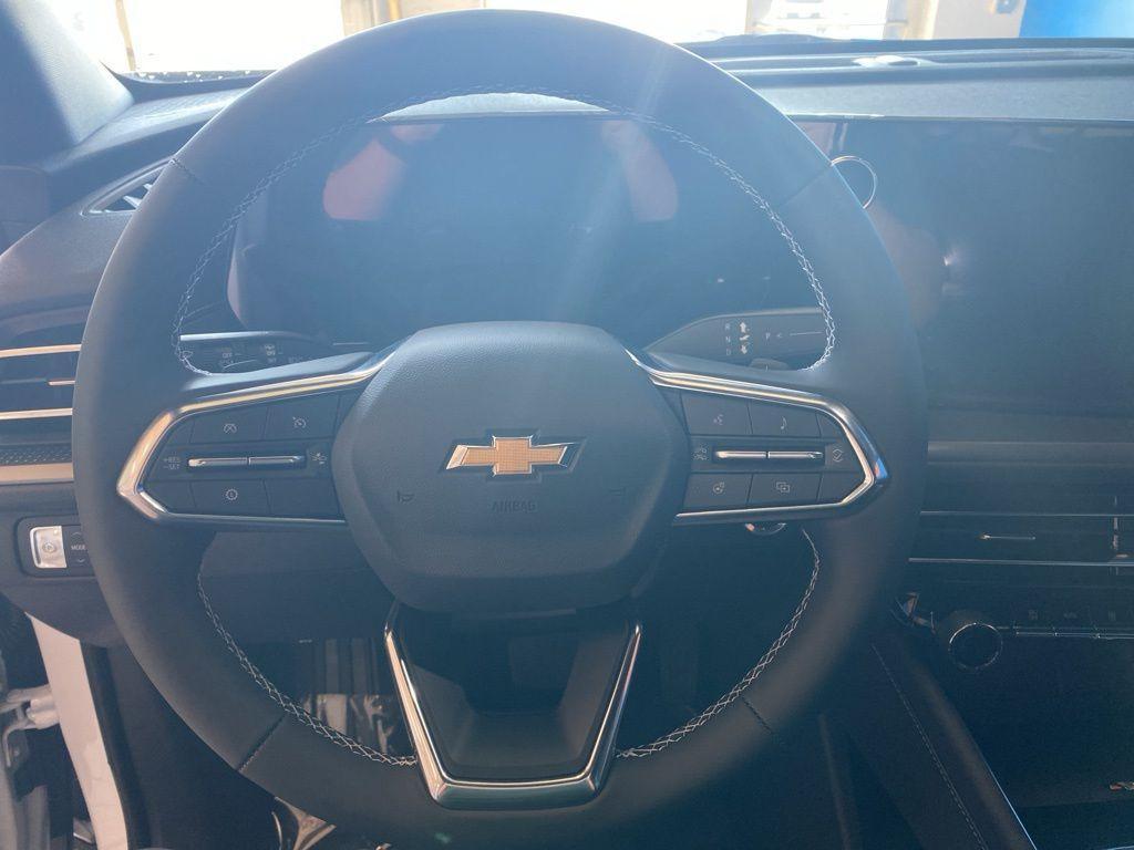 new 2026 Chevrolet Traverse car, priced at $43,582