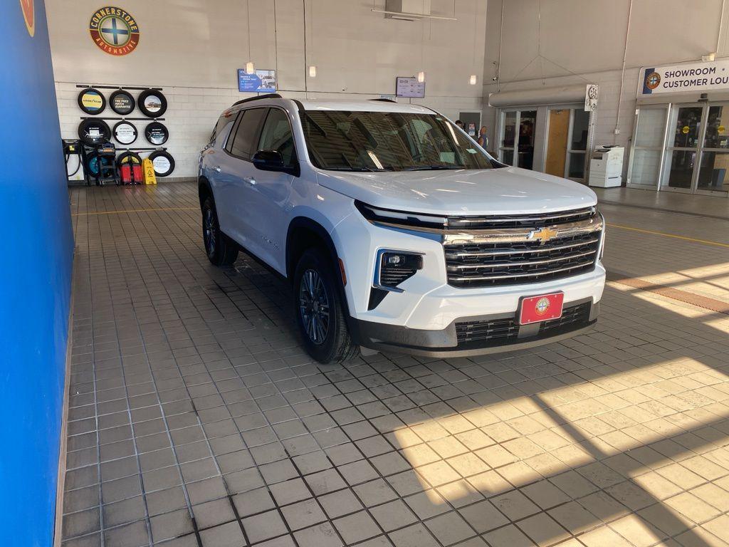 new 2026 Chevrolet Traverse car, priced at $43,582