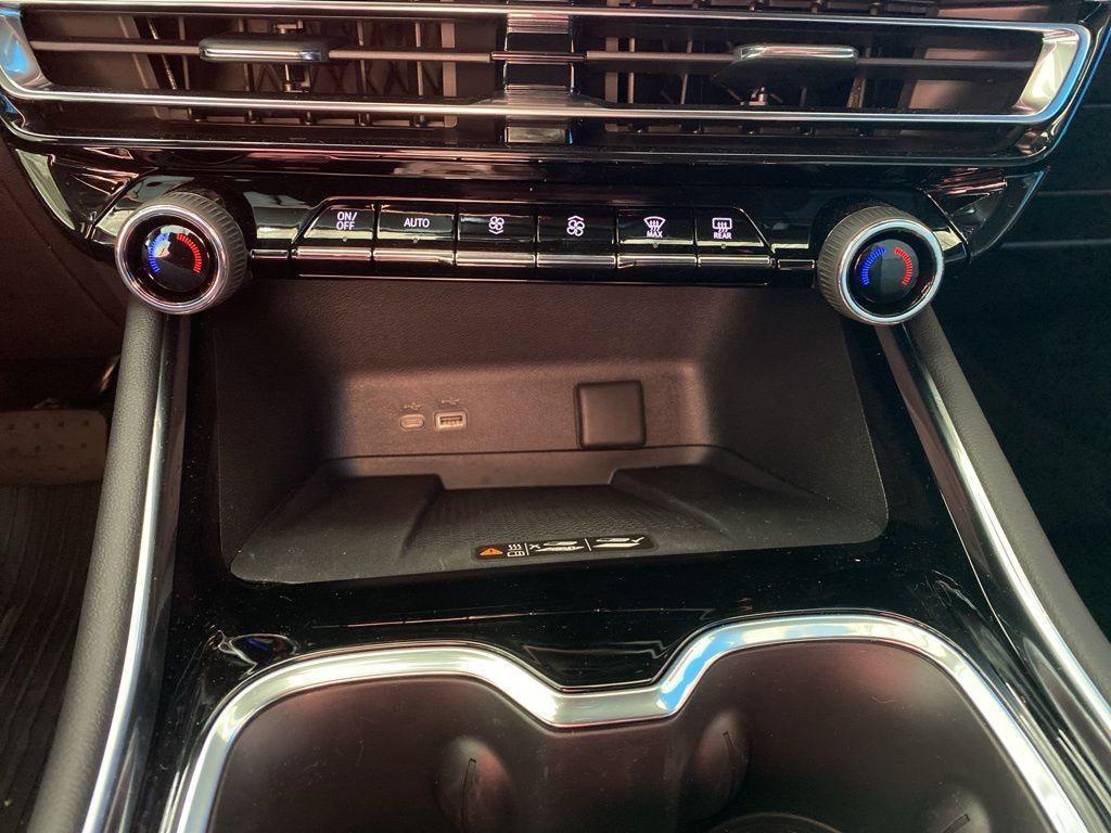 new 2026 Chevrolet Traverse car