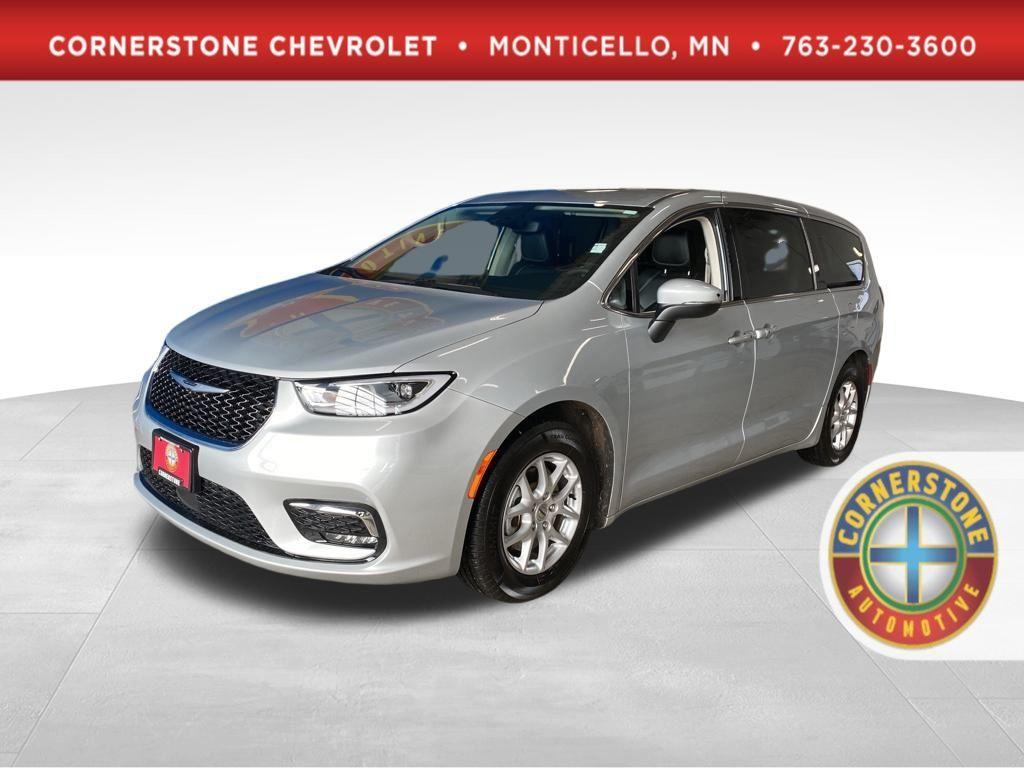 used 2023 Chrysler Pacifica car, priced at $24,999