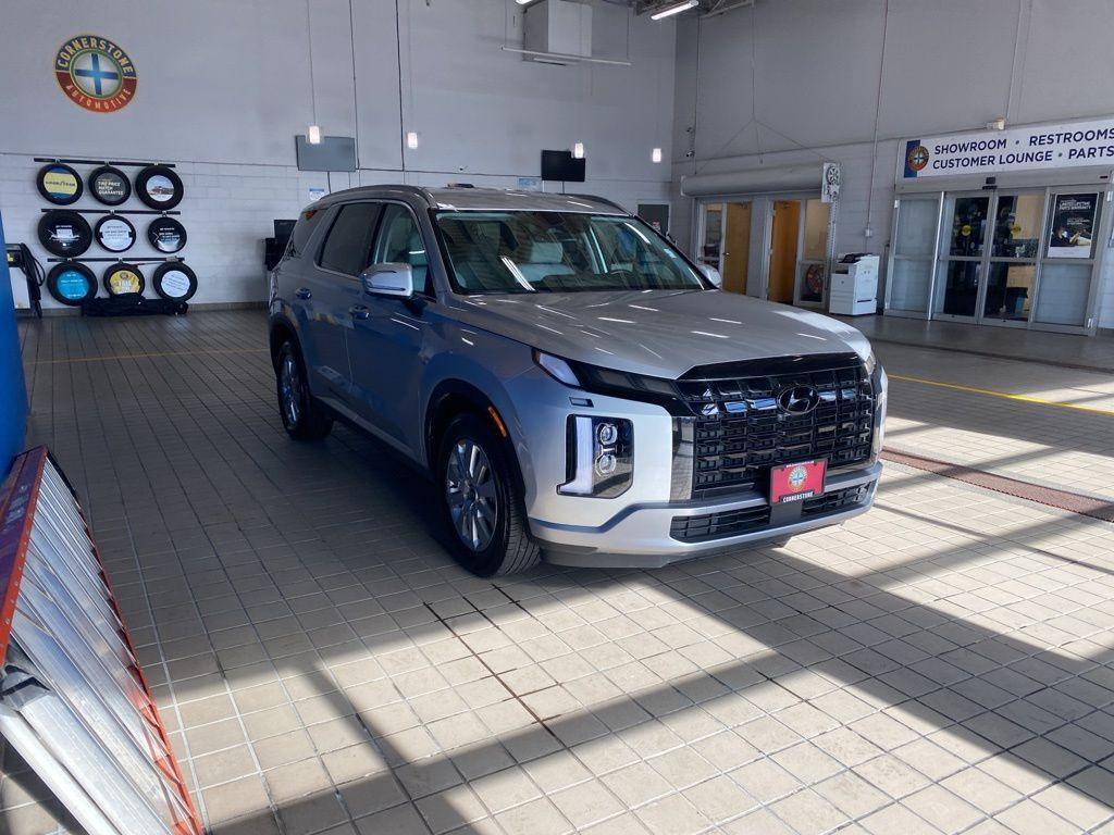 used 2025 Hyundai Palisade car, priced at $36,997