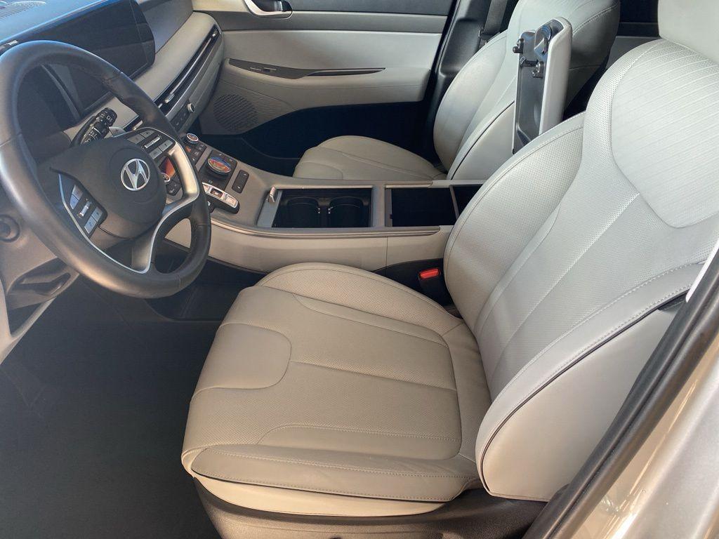 used 2025 Hyundai Palisade car, priced at $36,997