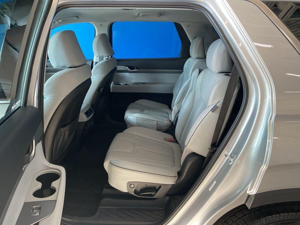 used 2025 Hyundai Palisade car, priced at $36,997