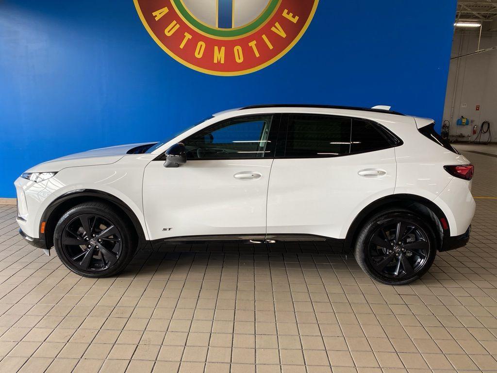 used 2024 Buick Envision car, priced at $31,999