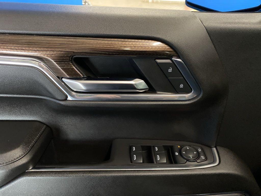 used 2024 Chevrolet Silverado 1500 car, priced at $52,997