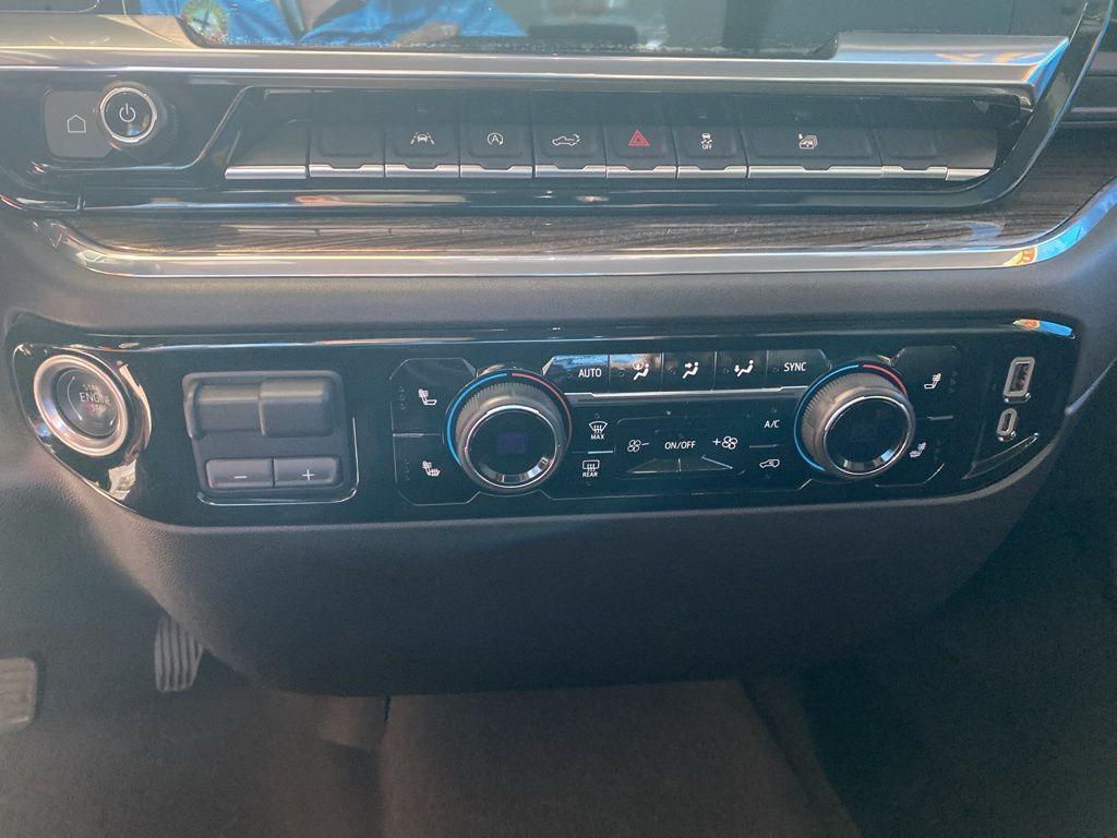 used 2025 Chevrolet Silverado 1500 car, priced at $42,996