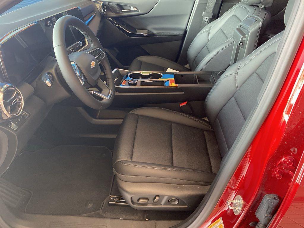 new 2026 Chevrolet Equinox car, priced at $30,967