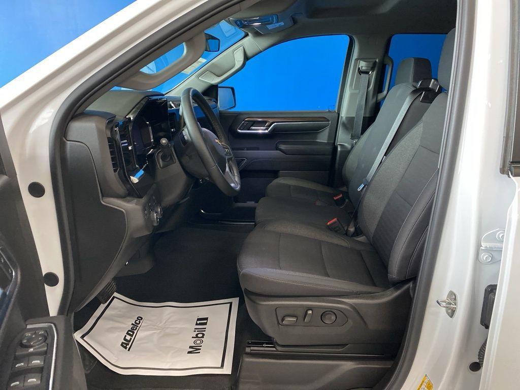 used 2024 Chevrolet Silverado 1500 car, priced at $45,999