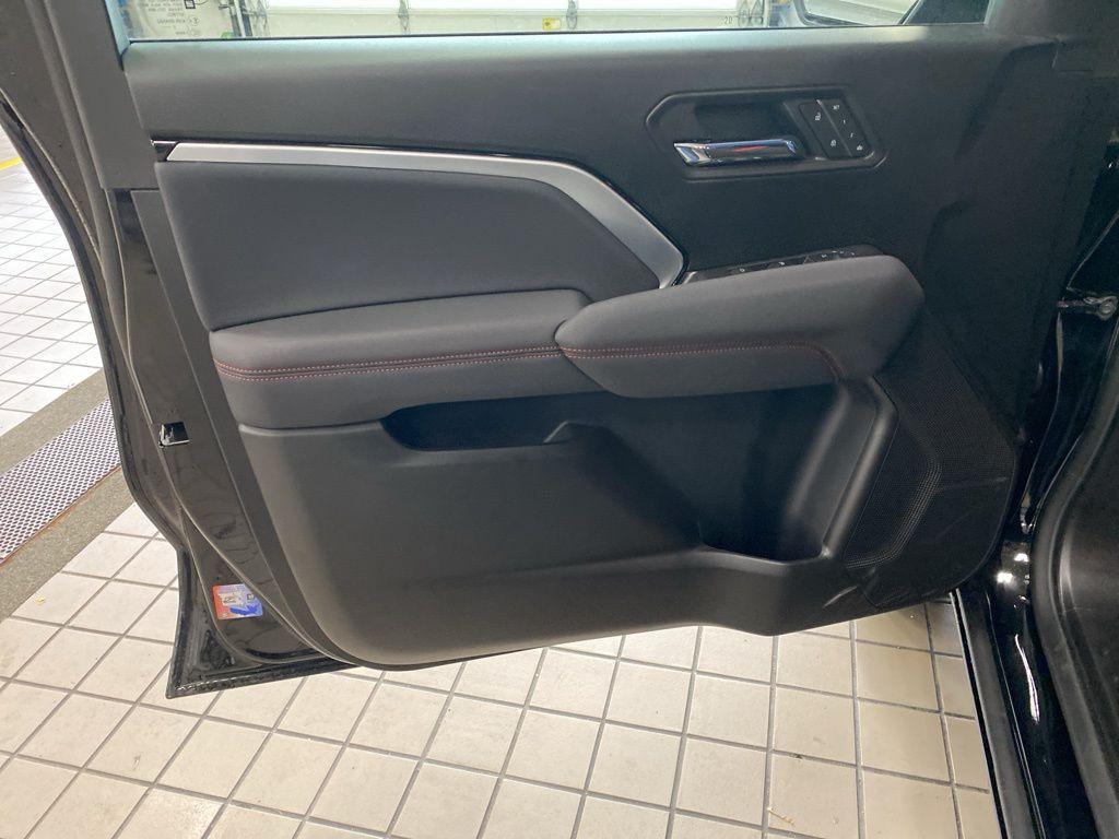 new 2026 Chevrolet Colorado car, priced at $43,967