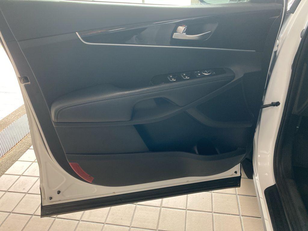 used 2019 Kia Sorento car, priced at $13,475