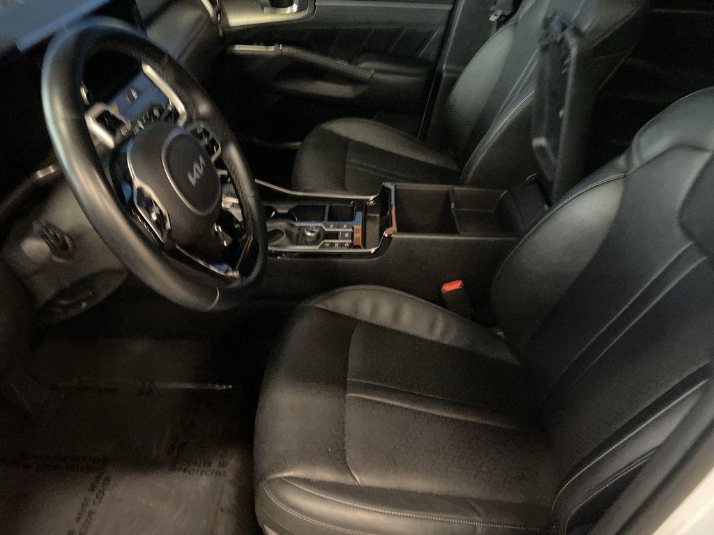 used 2022 Kia Sorento car, priced at $28,647