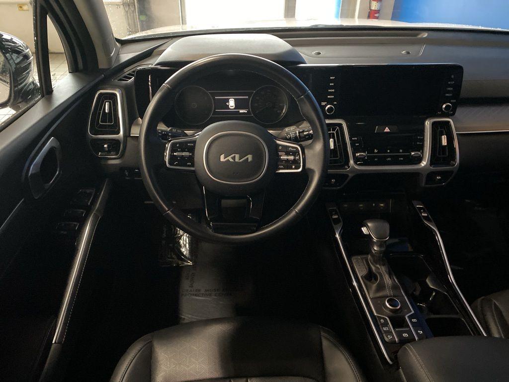 used 2022 Kia Sorento car, priced at $28,647
