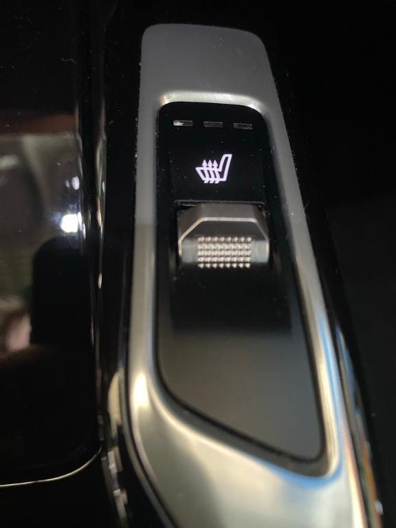 used 2022 Kia Sorento car, priced at $28,993