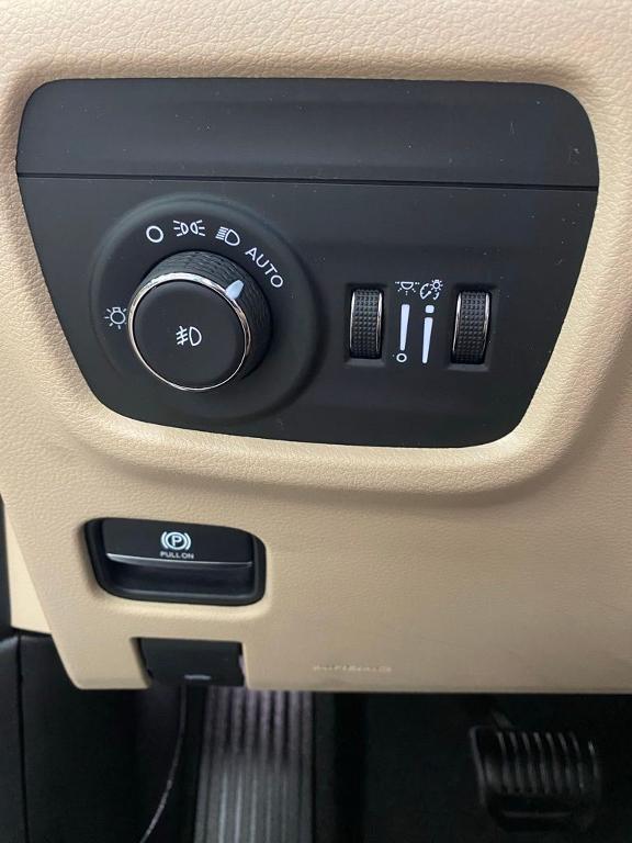 used 2021 Jeep Grand Cherokee L car, priced at $30,774