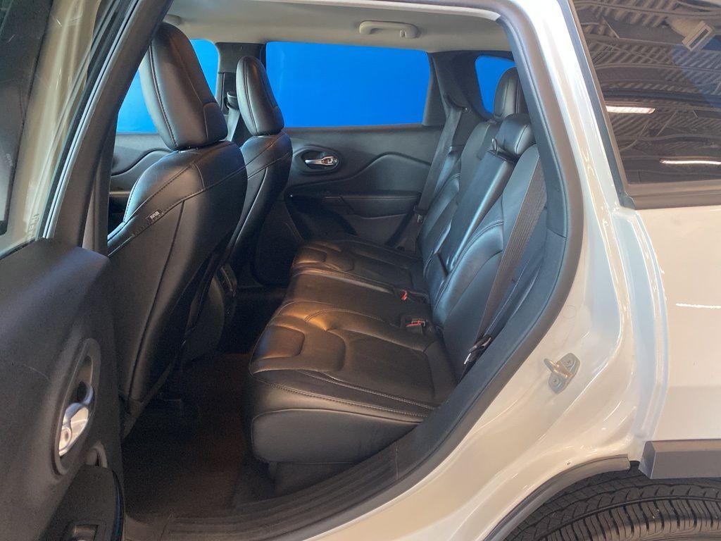 used 2023 Jeep Cherokee car, priced at $21,874